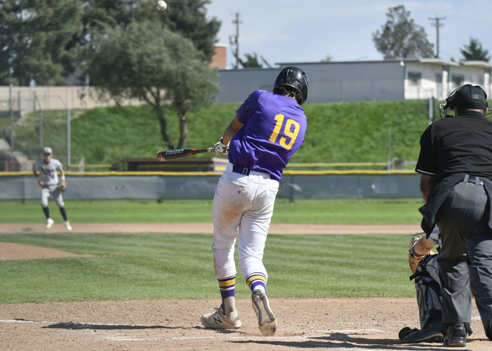 051119 Liberty RHS baseball 06.jpg